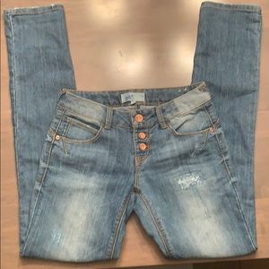 Sexy Button Fly Jolt Jeans 🔥